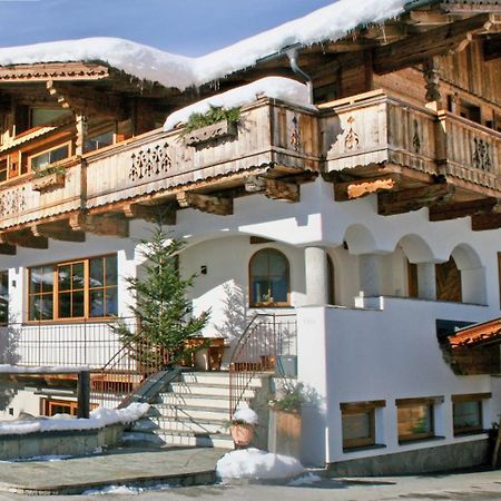 Appartements "Da Zillertaler Und Die Geigerin" Майерхофен Екстериор снимка